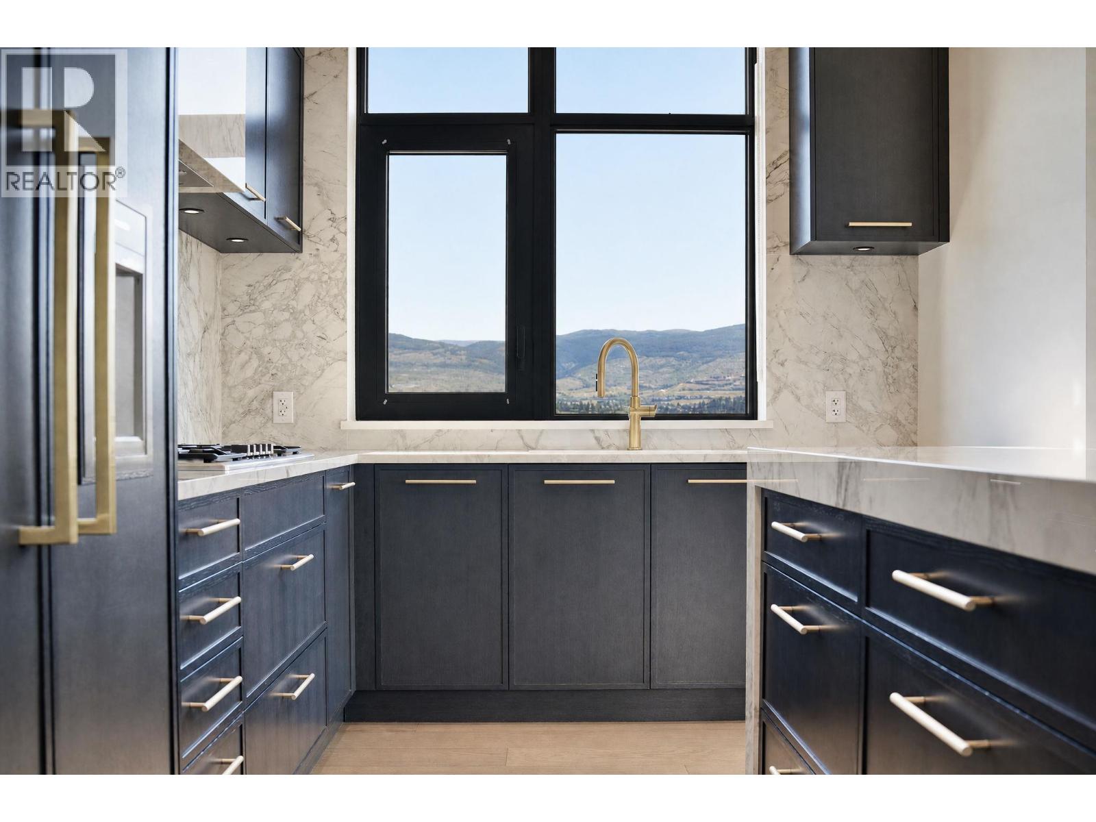 3700 Capozzi Road Unit# PH5