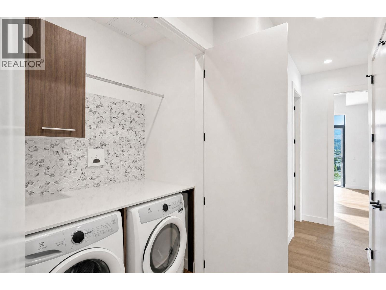3700 Capozzi Road Unit# PH5