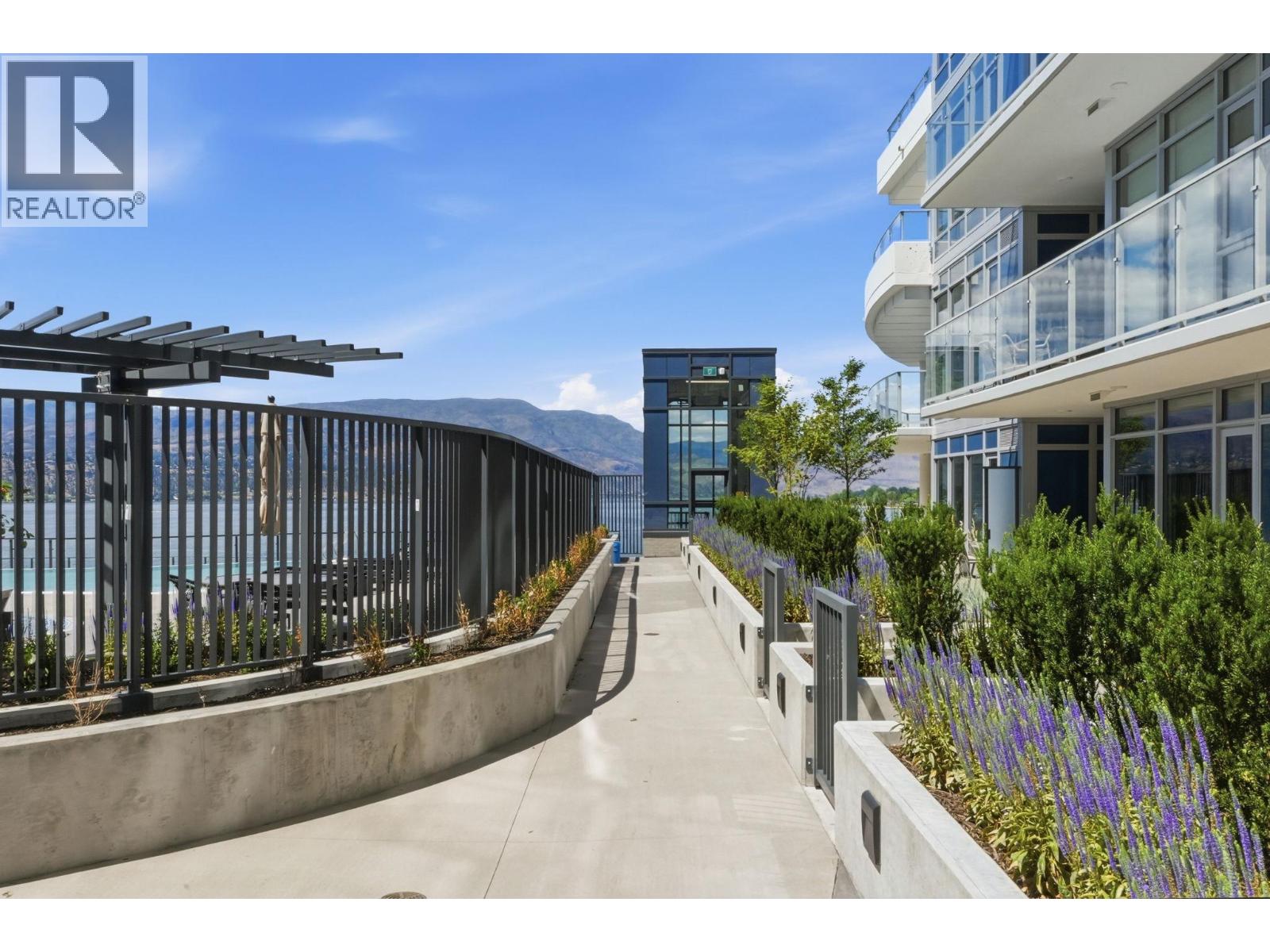3700 Capozzi Road Unit# PH5
