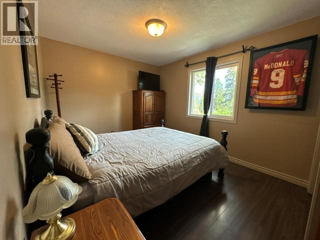 3037 Country Hills Lane