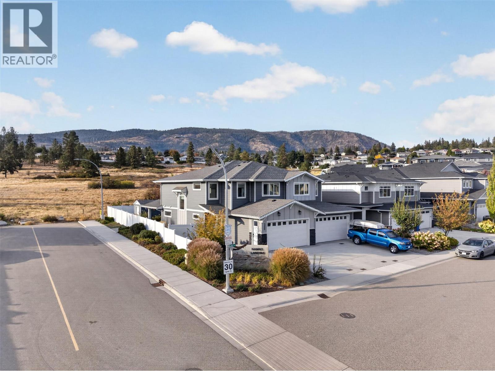 2400 Hawks Boulevard