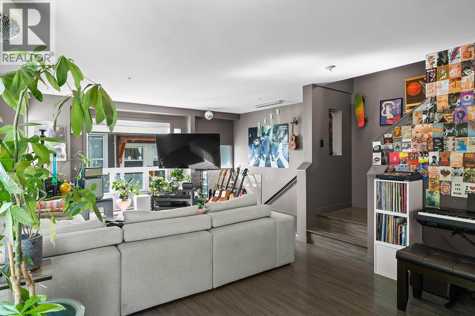 1851 Ambrosi Road Unit# 11