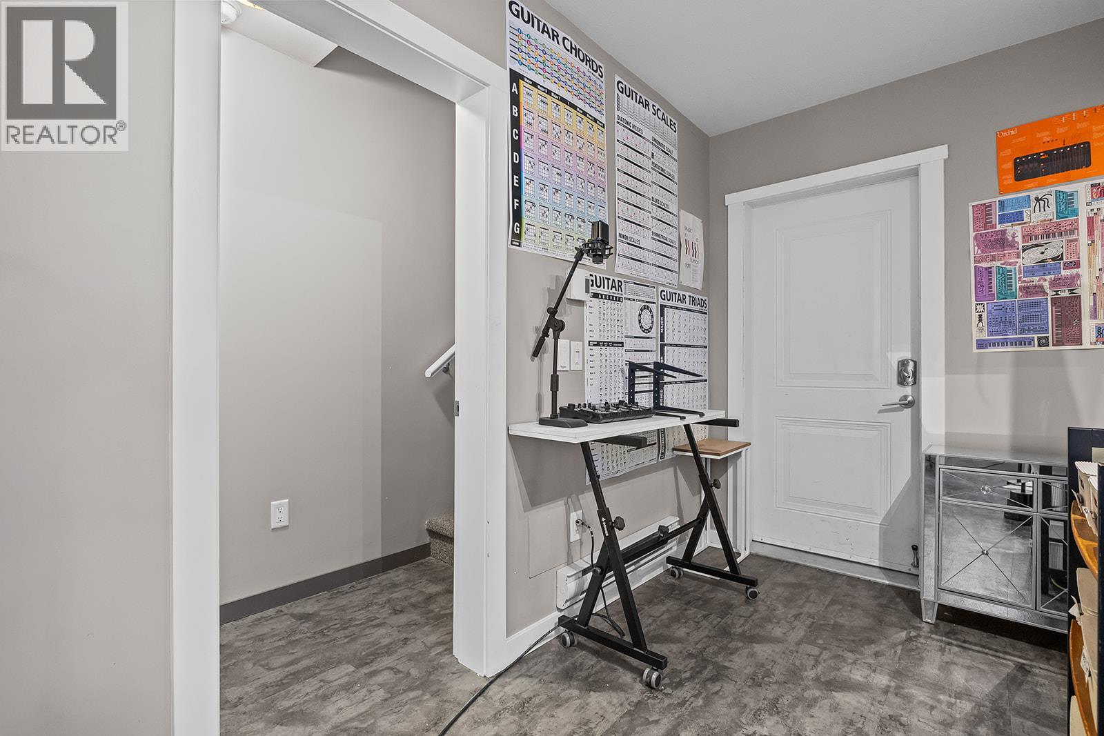 1851 Ambrosi Road Unit# 11