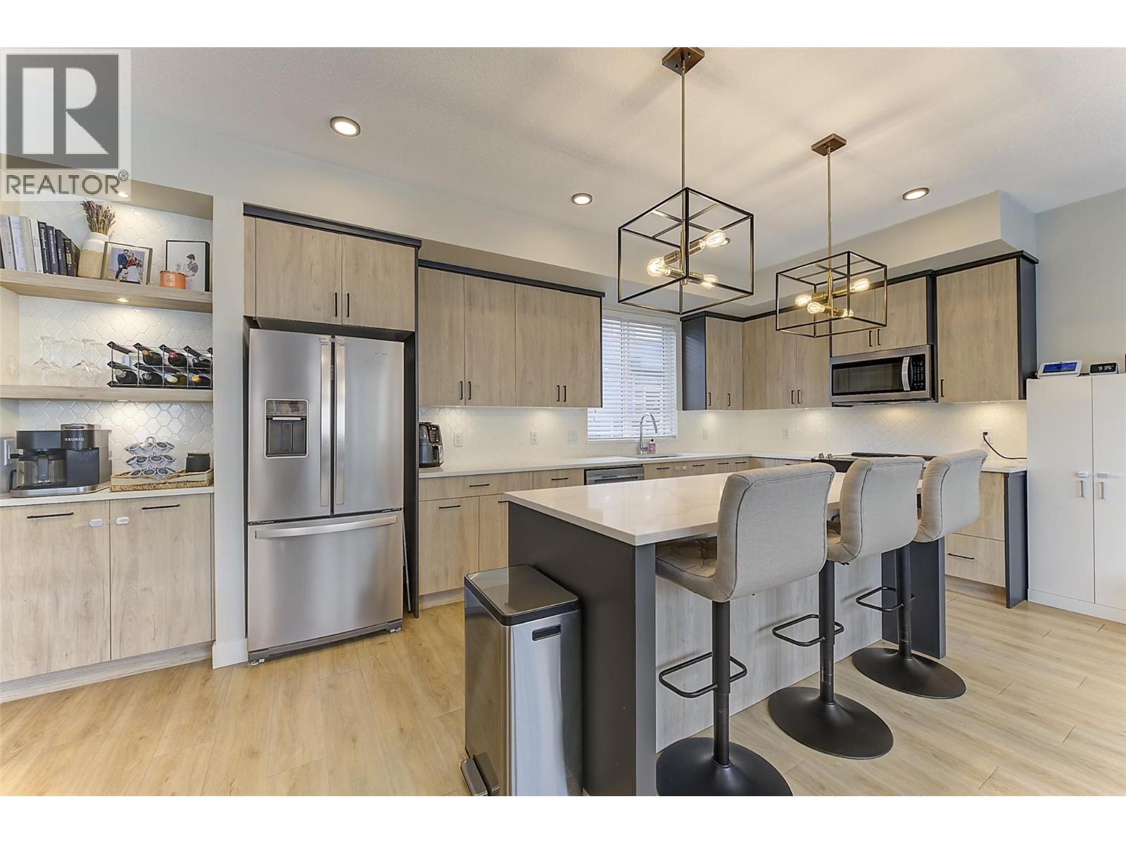 4025 Gellatly Road S Unit# 111