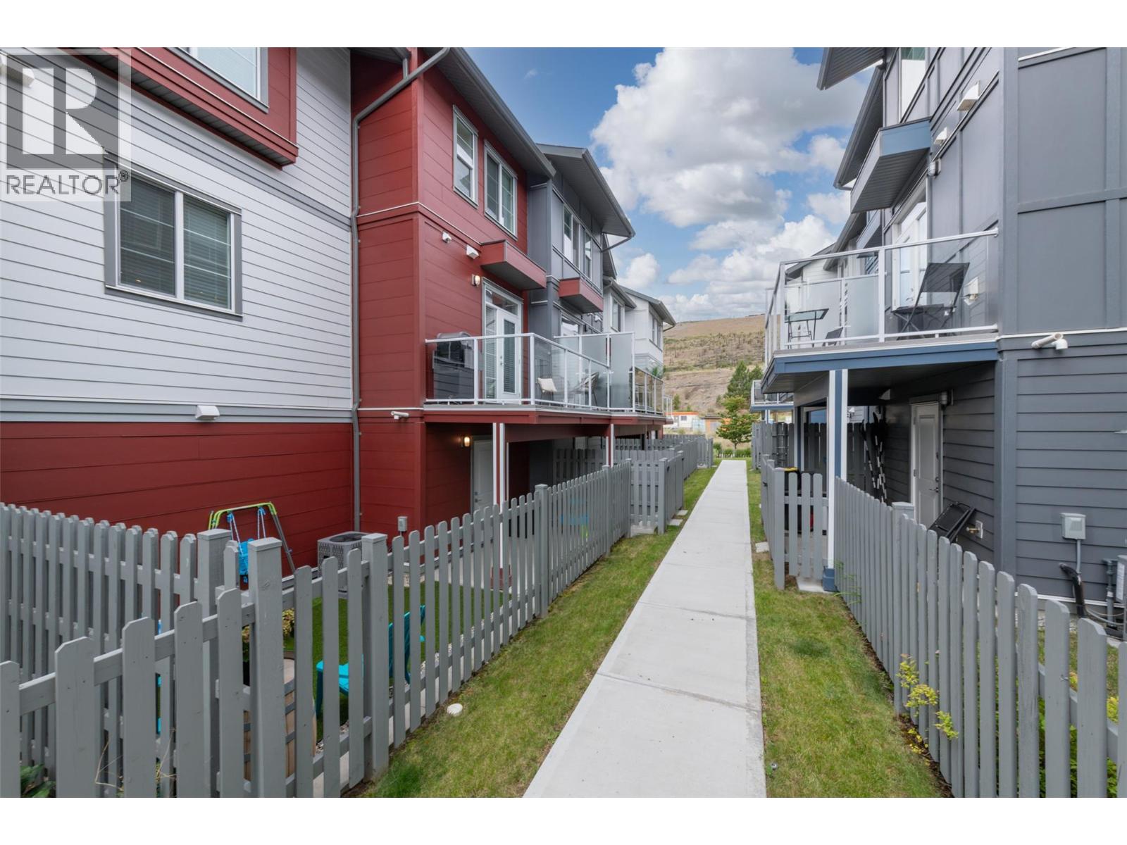 4025 Gellatly Road S Unit# 111
