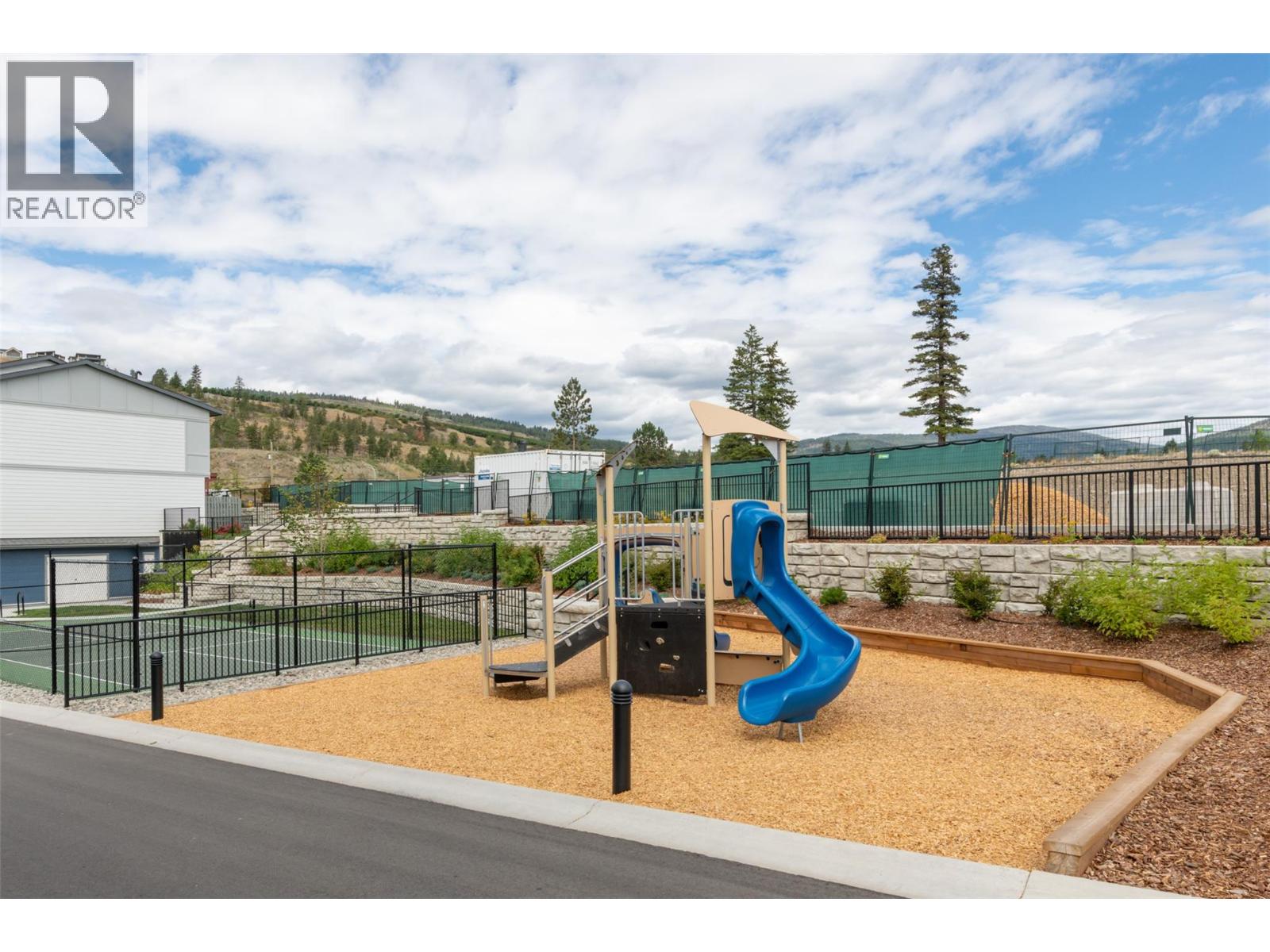 4025 Gellatly Road S Unit# 111