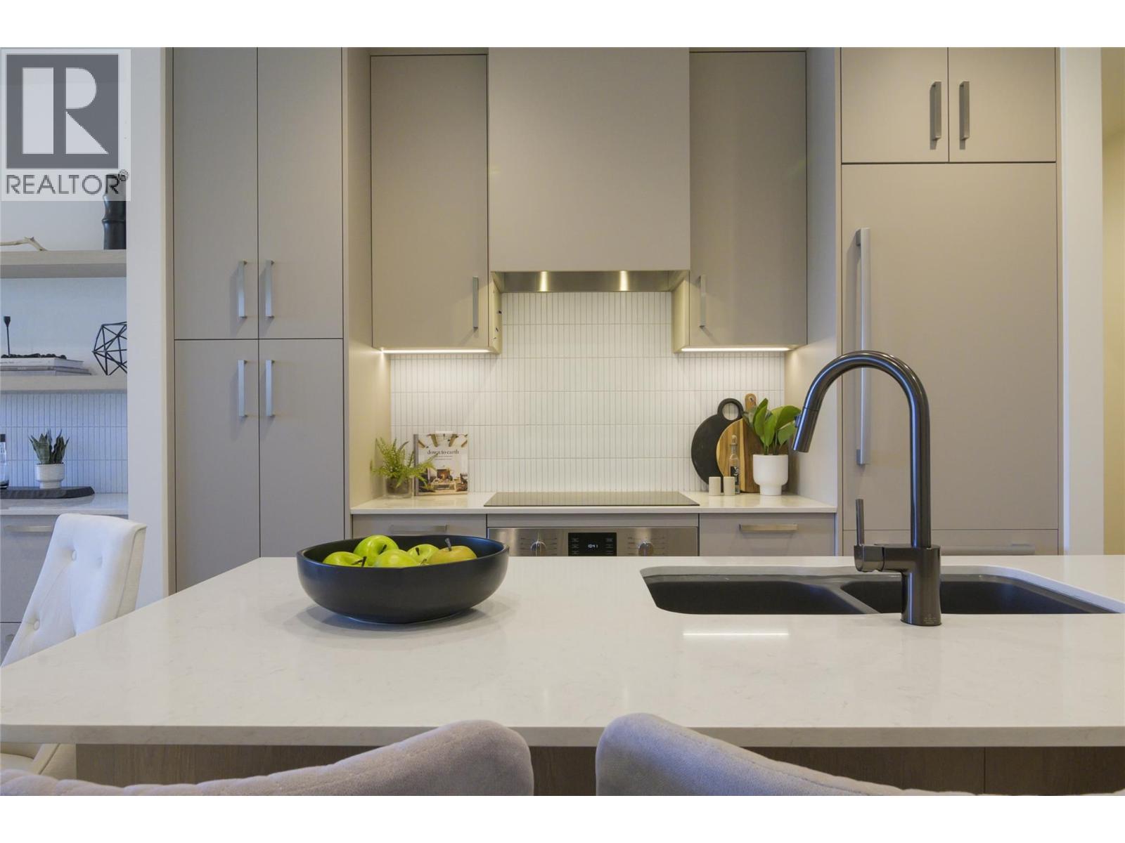 3300 Lakeshore Road Unit# 614