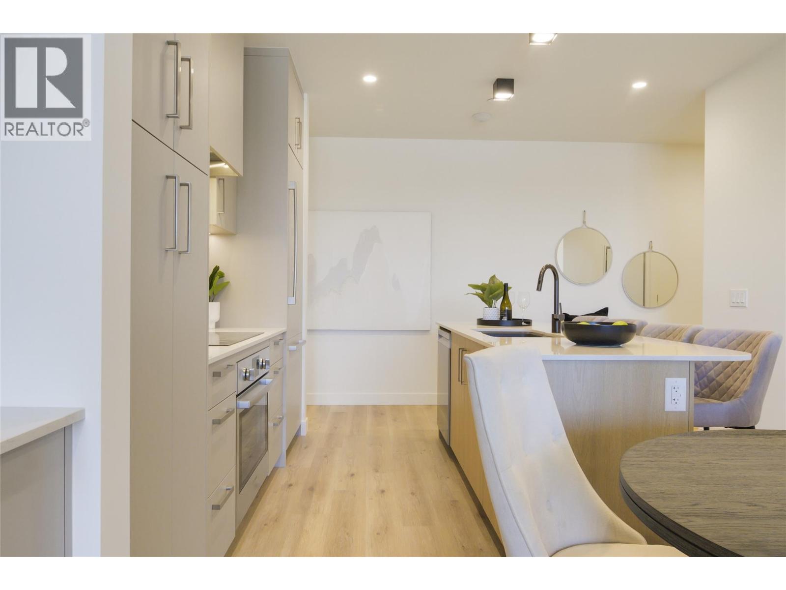 3300 Lakeshore Road Unit# 614