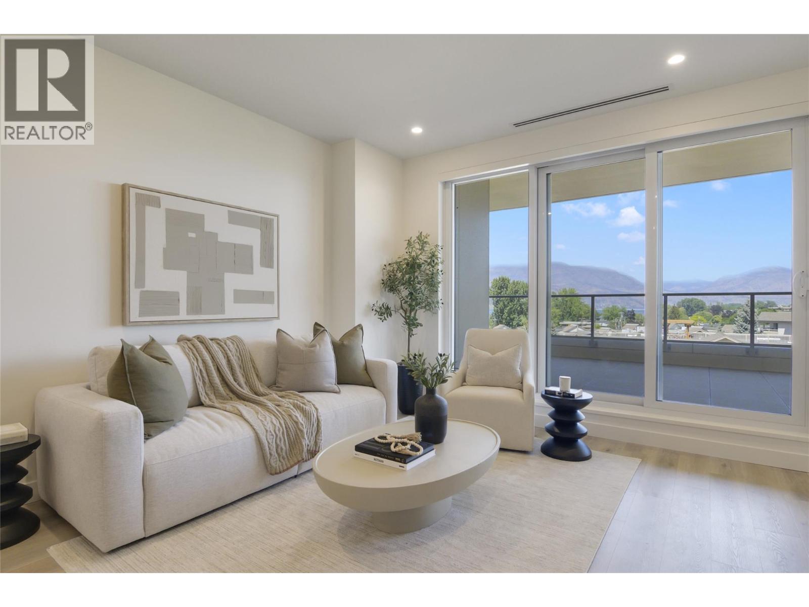 3300 Lakeshore Road Unit# 614