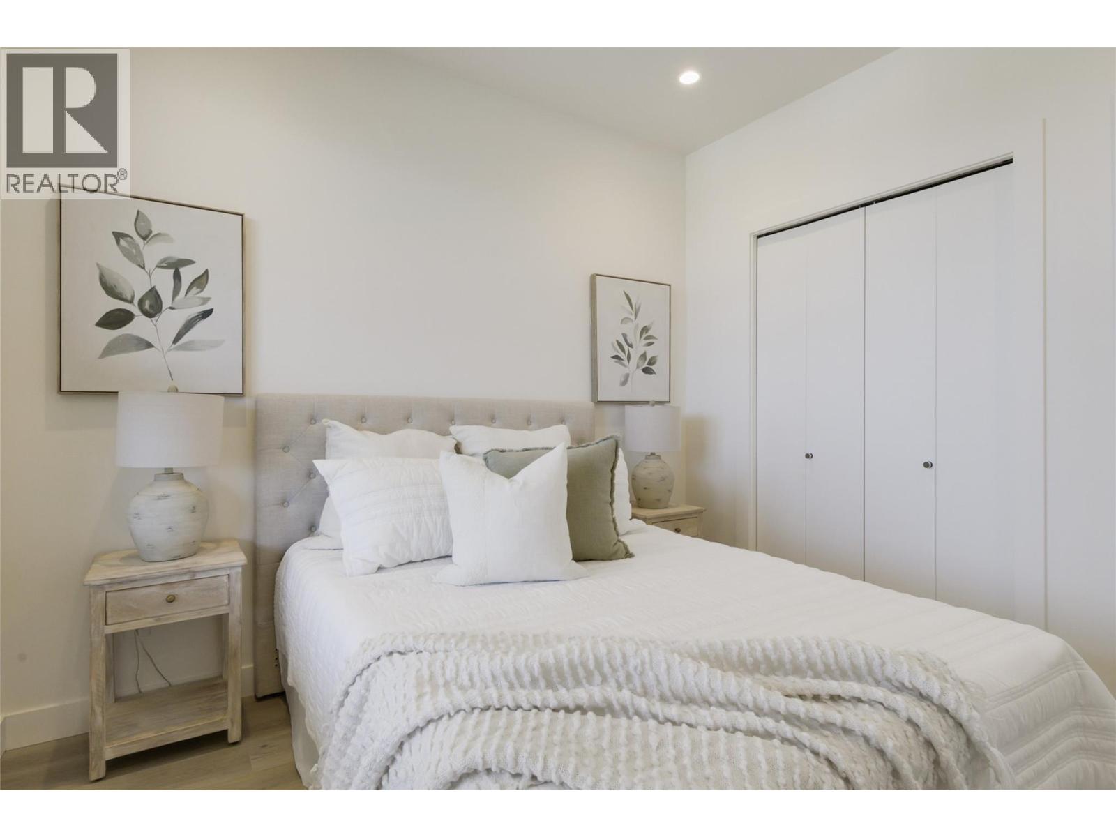 3300 Lakeshore Road Unit# 614