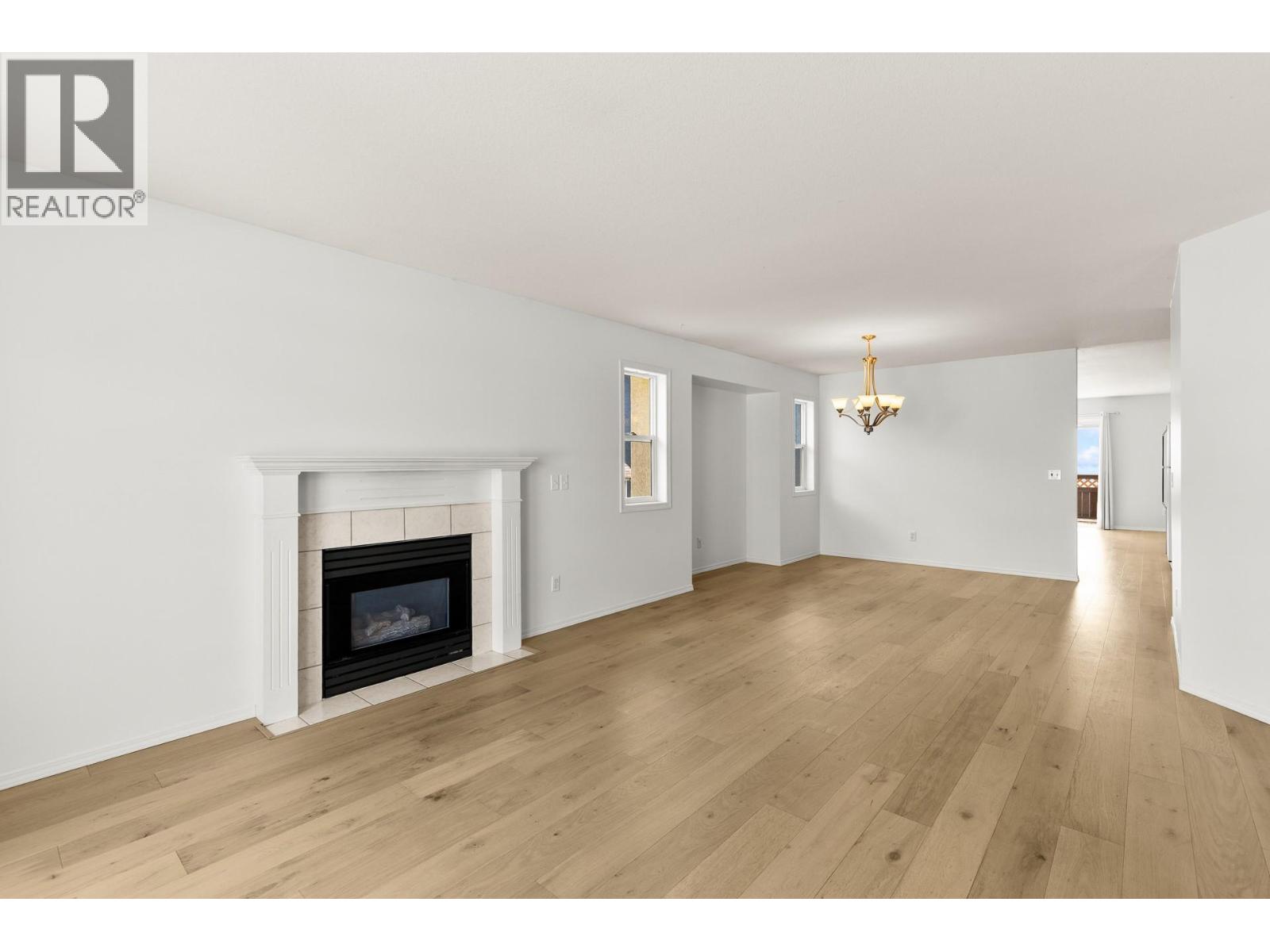 2440 Old Okanagan Highway Unit# 319