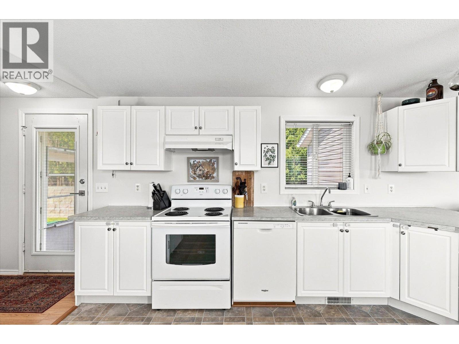 2550 Hollywood Road N Unit# 111