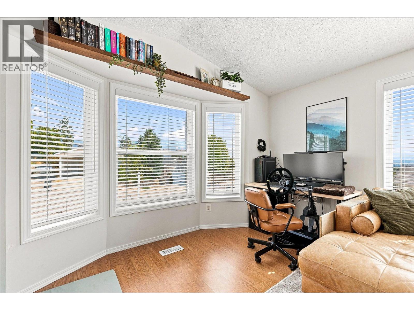 2550 Hollywood Road N Unit# 111