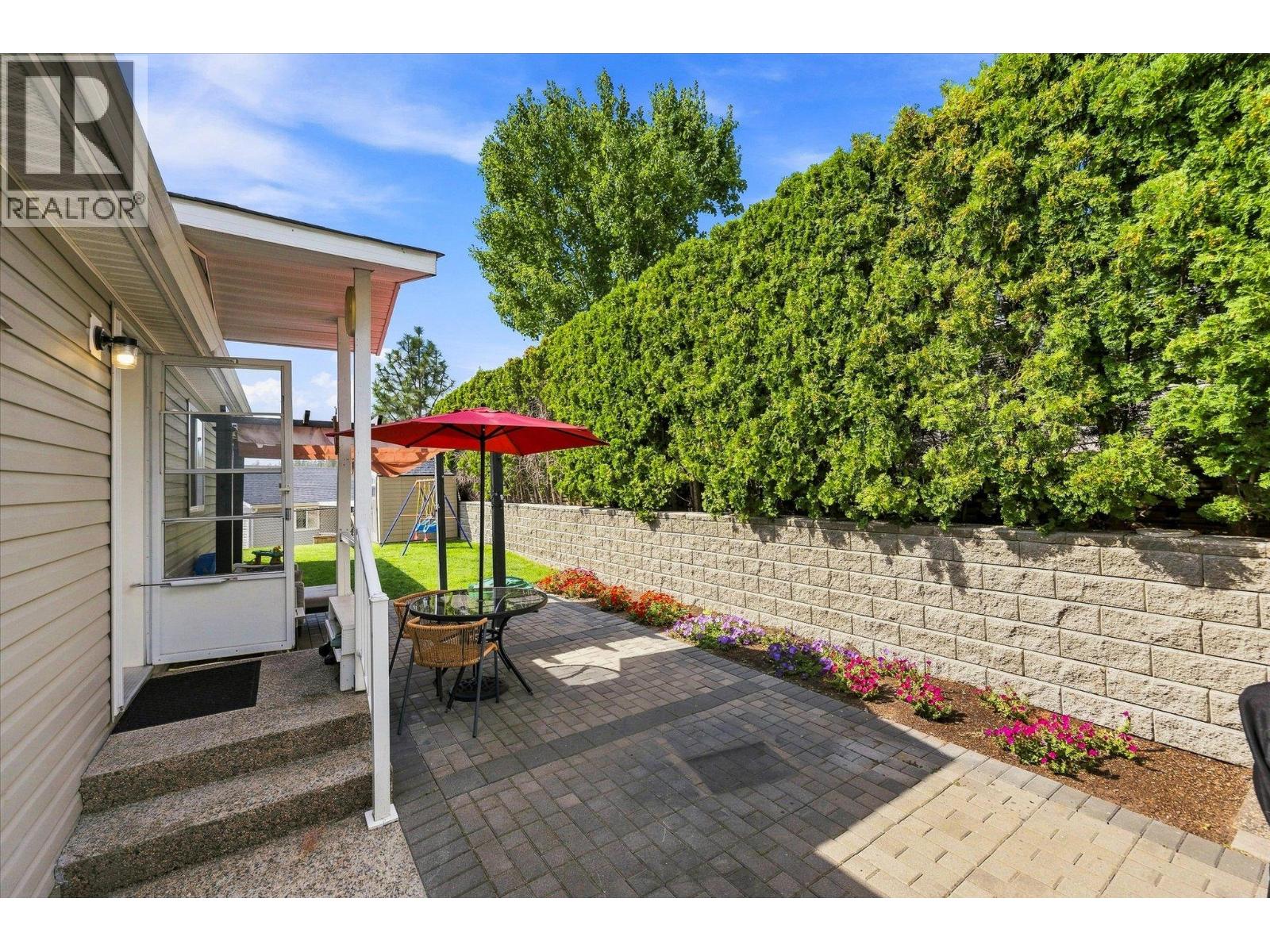 2550 Hollywood Road N Unit# 111