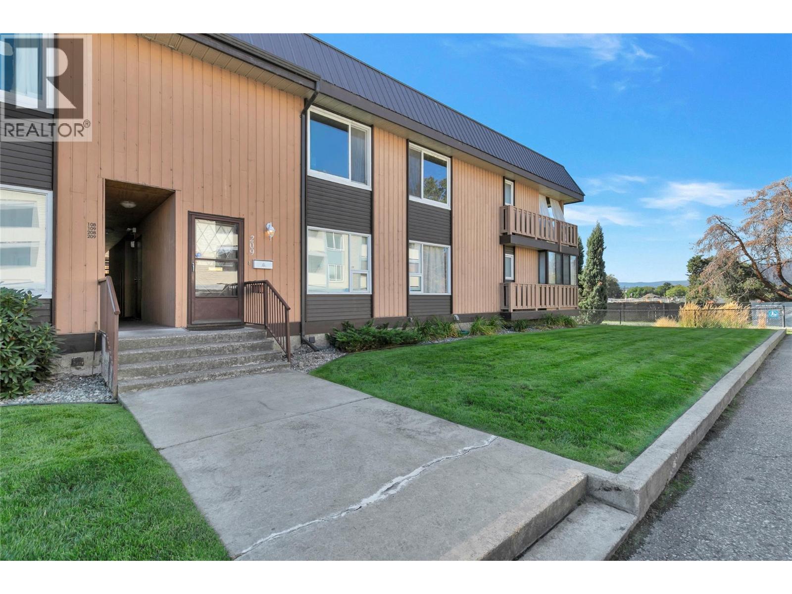 1660 Ufton Court Unit# 209