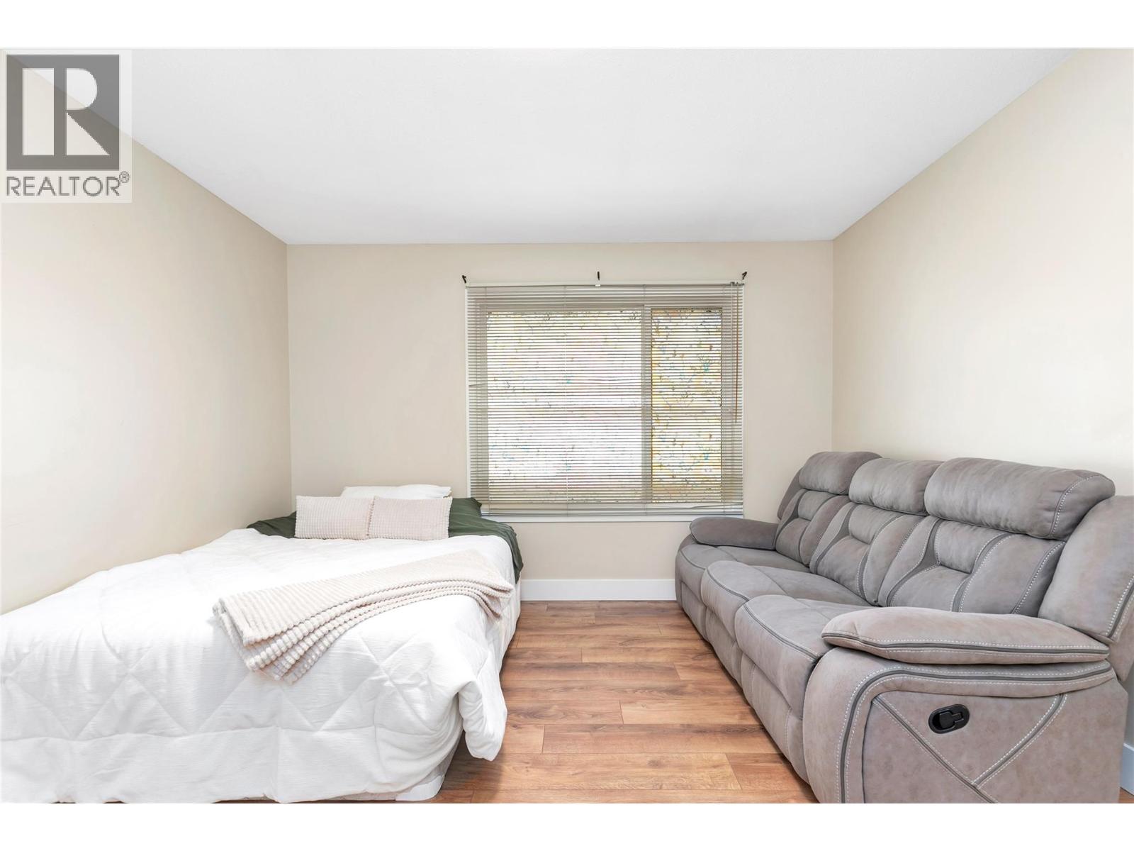 1660 Ufton Court Unit# 209