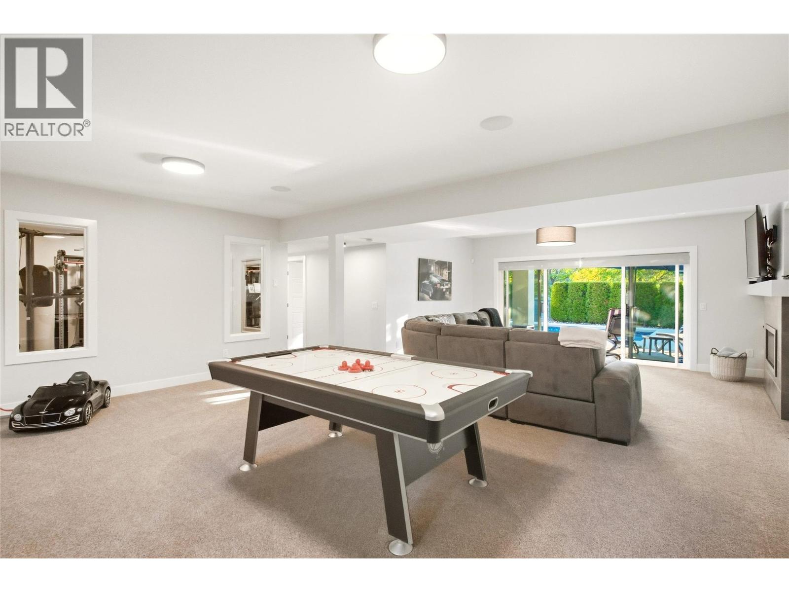 1675 Willow Crescent Unit# 3 Lot# 3