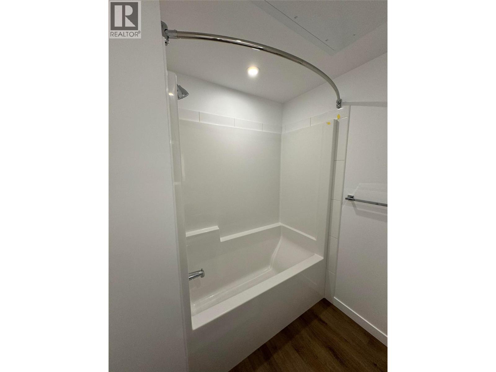 1274 Devonshire Avenue Unit# 445