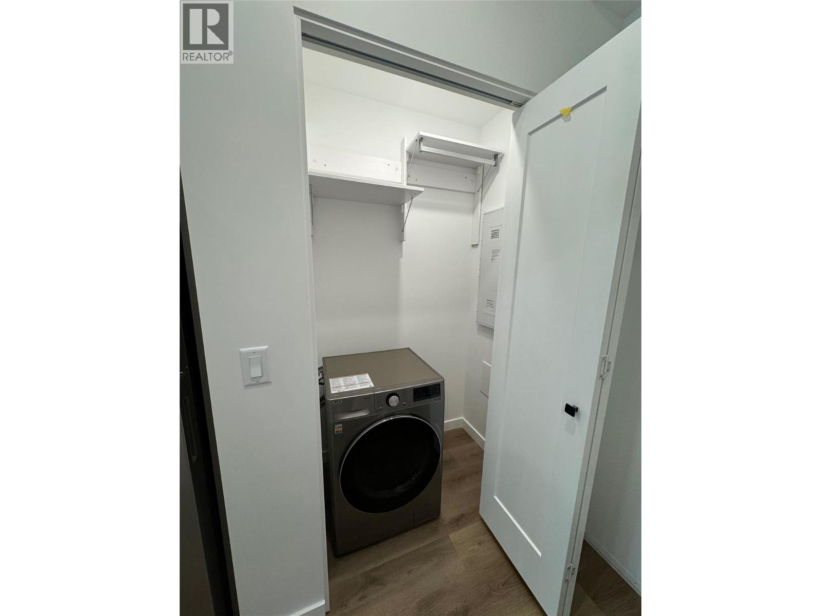 1274 Devonshire Avenue Unit# 445