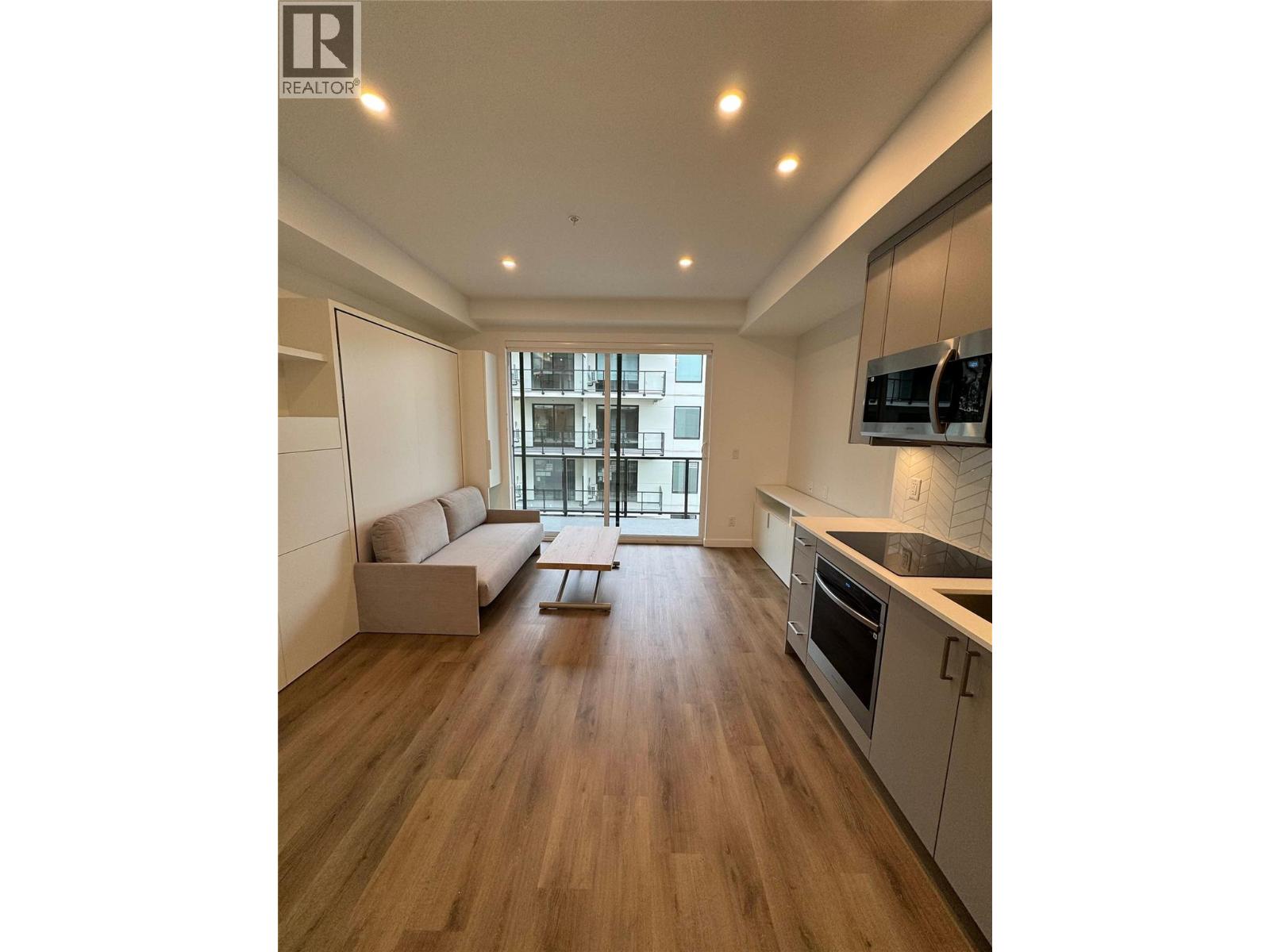 1274 Devonshire Avenue Unit# 445