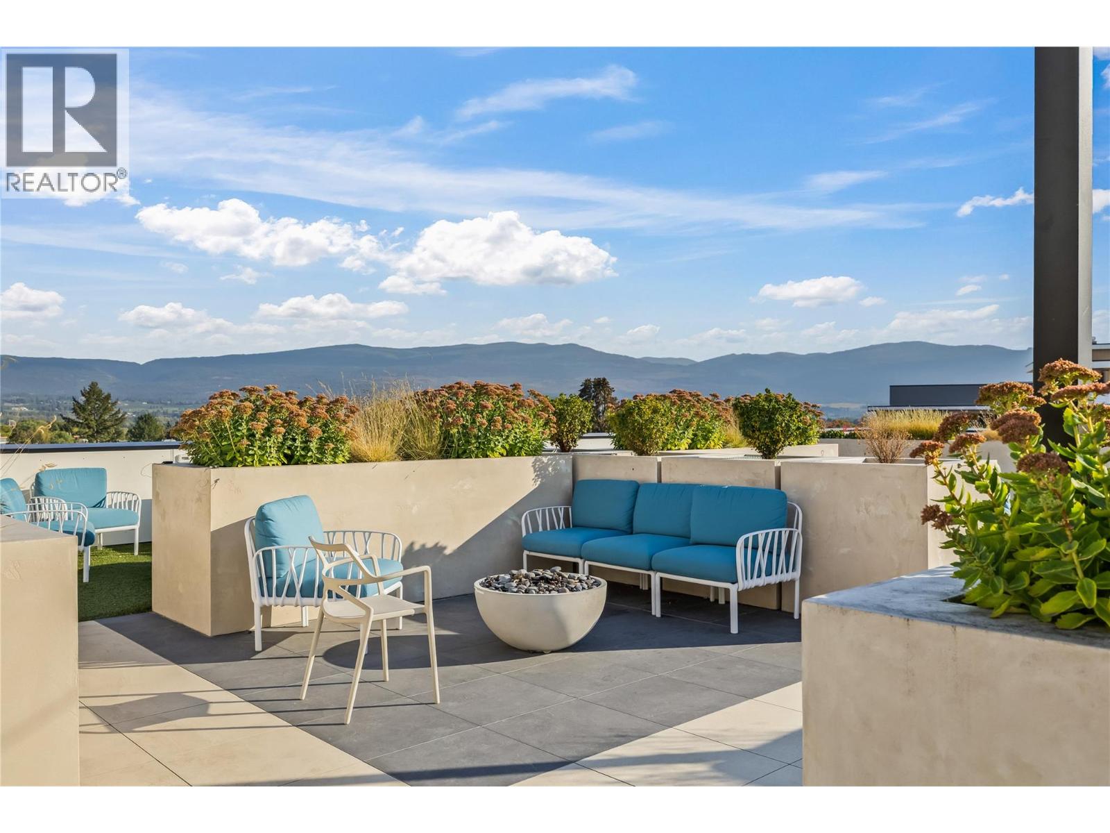1274 Devonshire Avenue Unit# 445