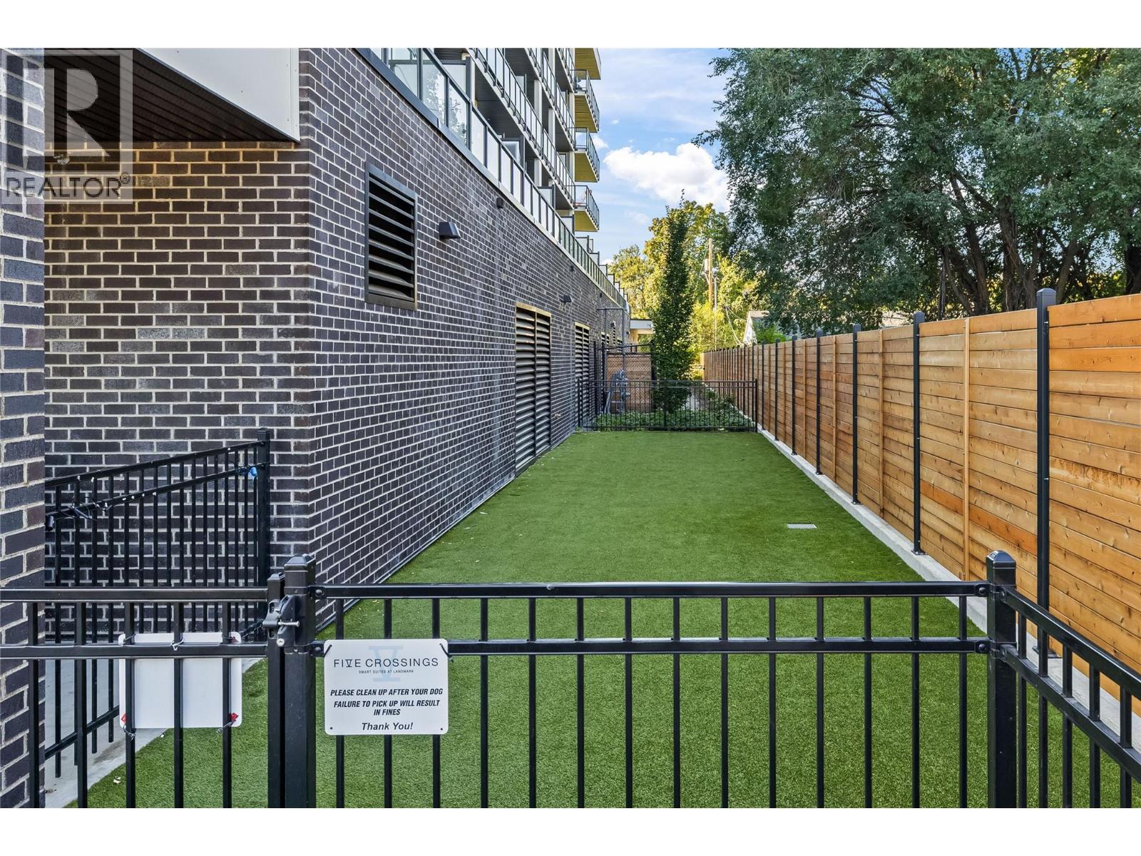1274 Devonshire Avenue Unit# 445