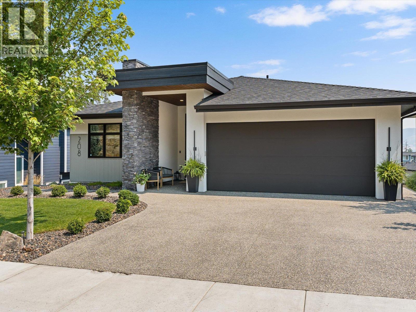 208 Skyland Drive