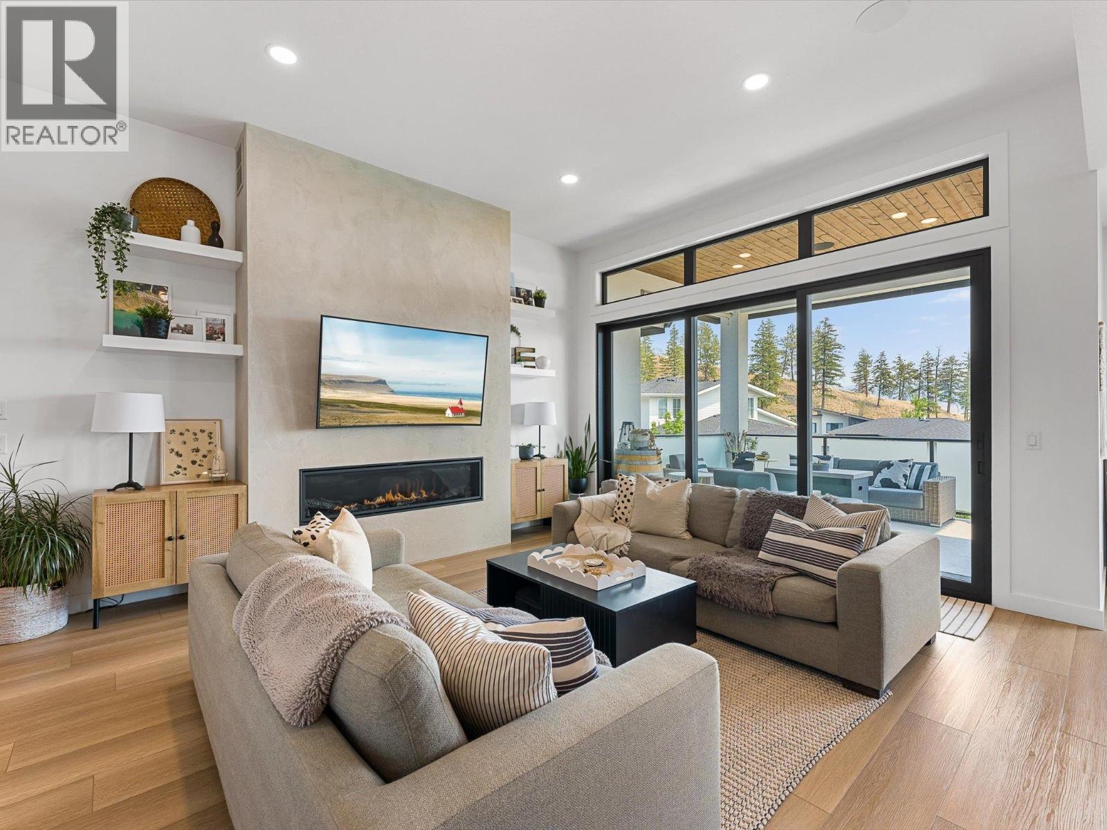 208 Skyland Drive