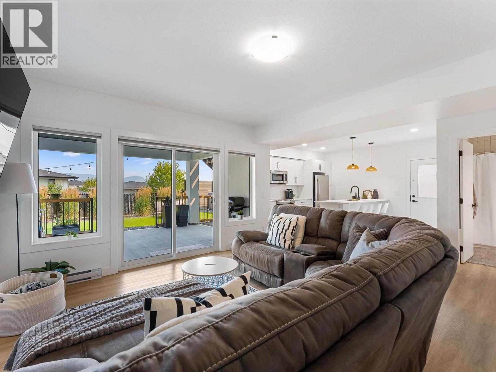 208 Skyland Drive