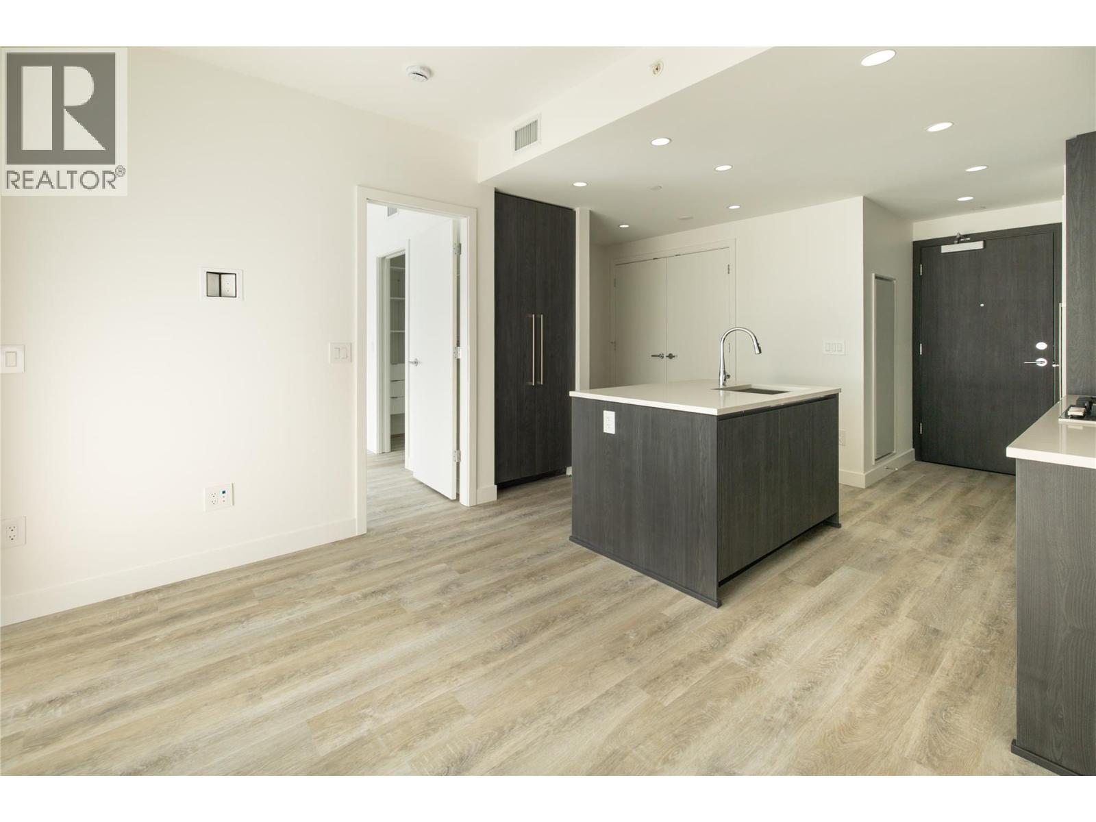 1626 Water Street Unit# 2105