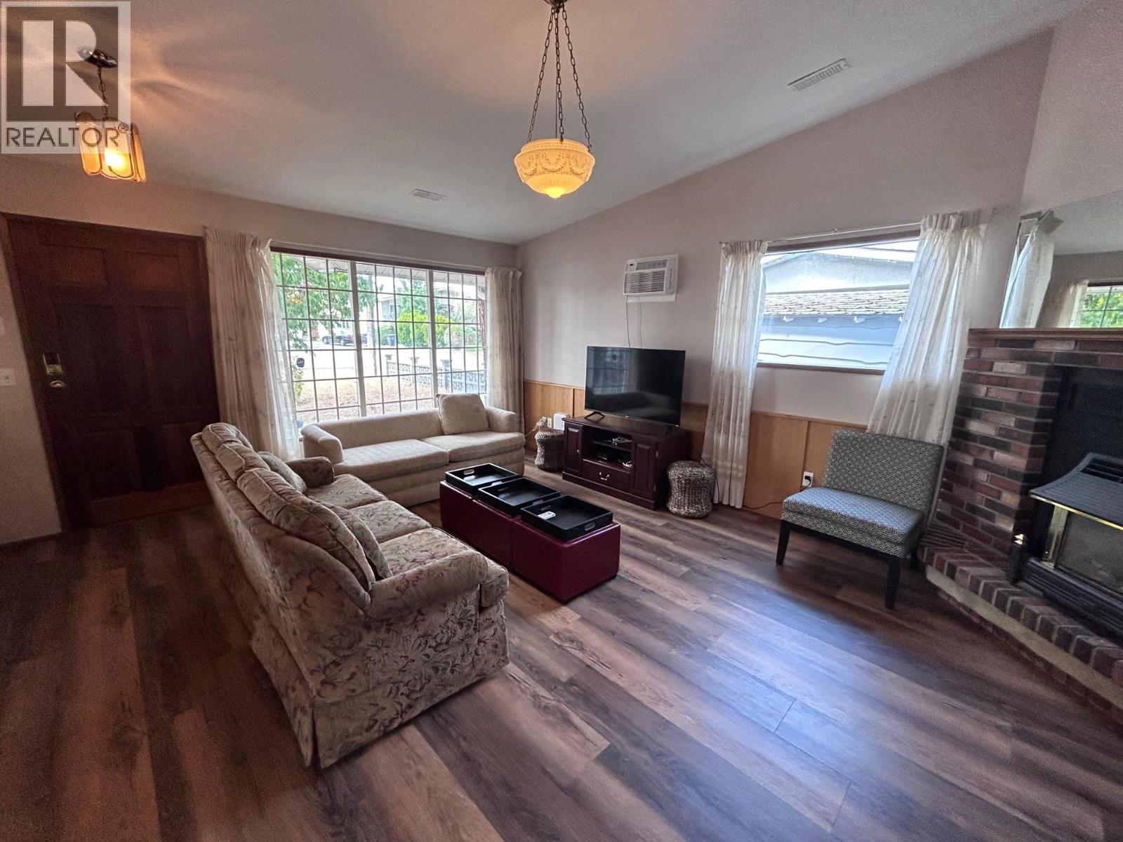 255 Cambie Road