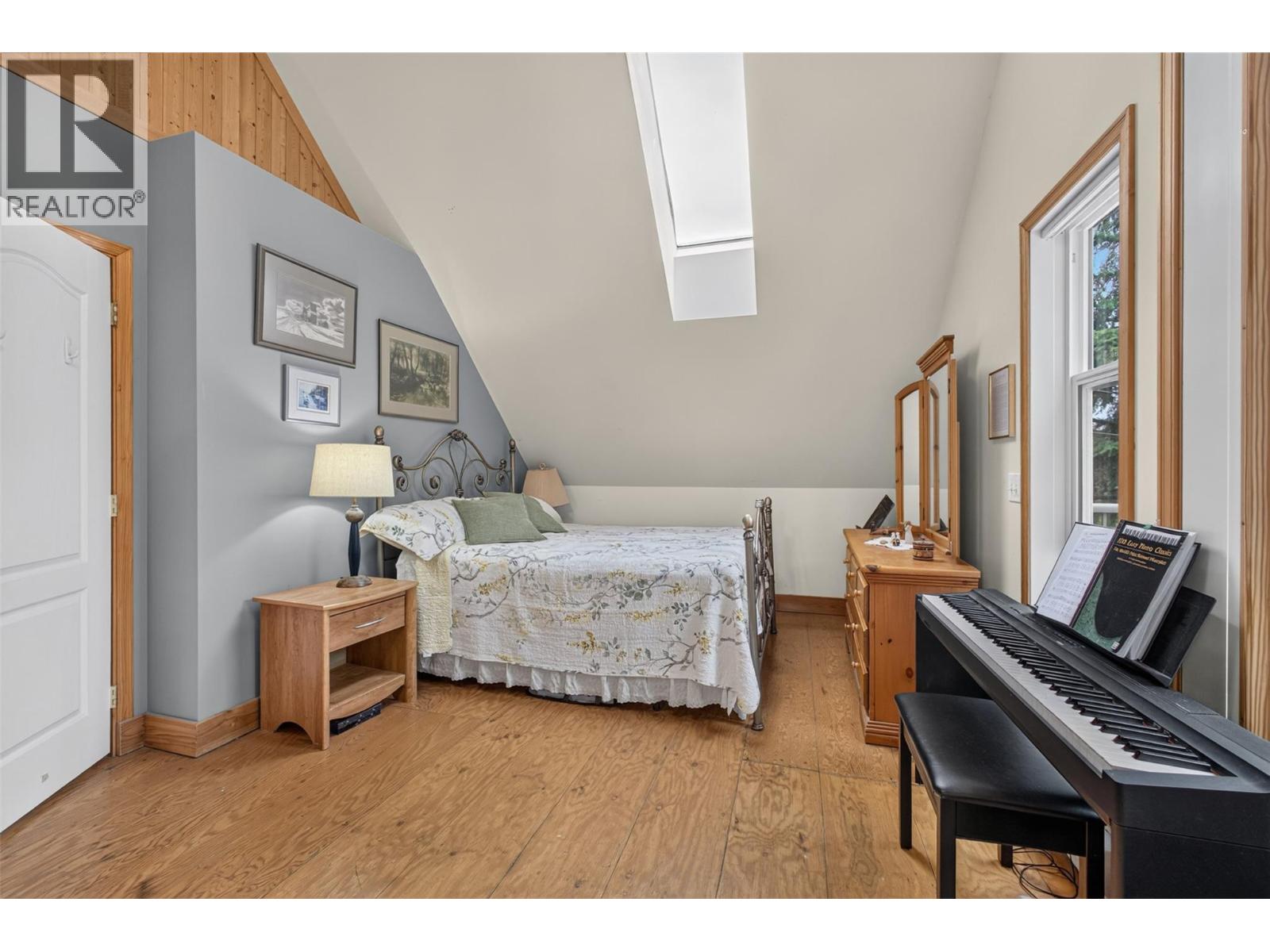7366 Fintry Delta Road