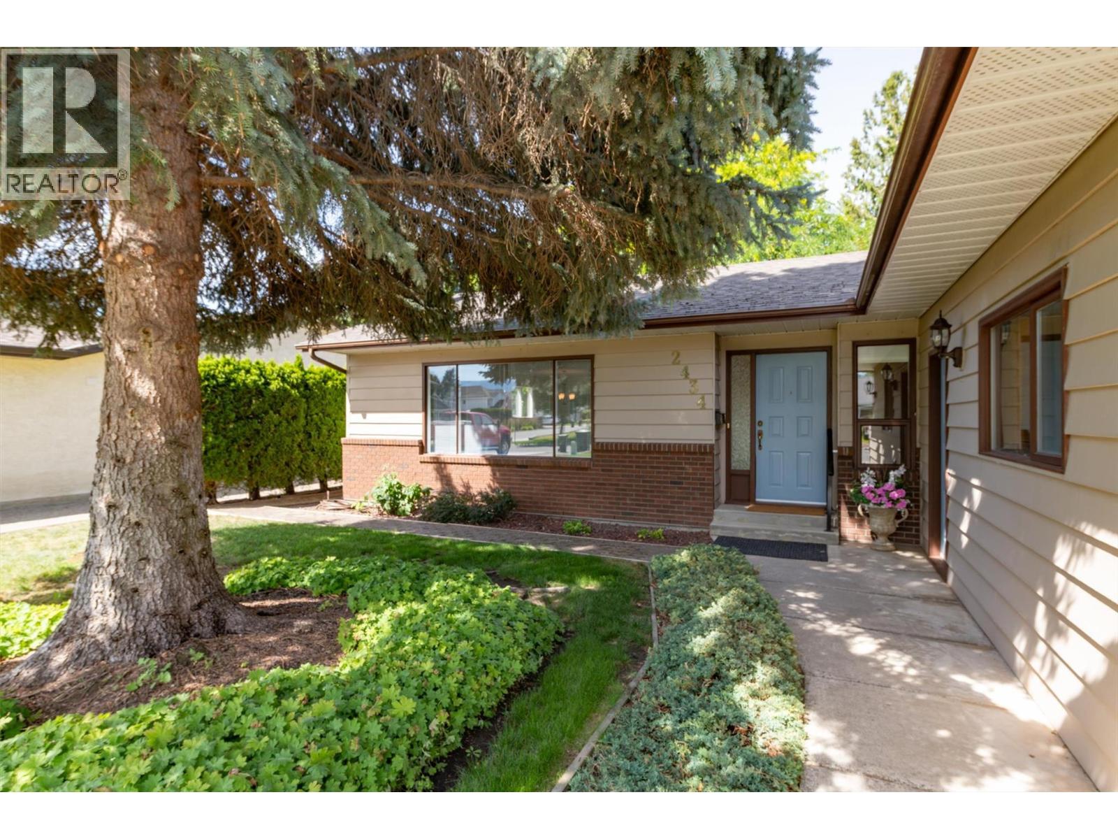2434 Rhondda Crescent