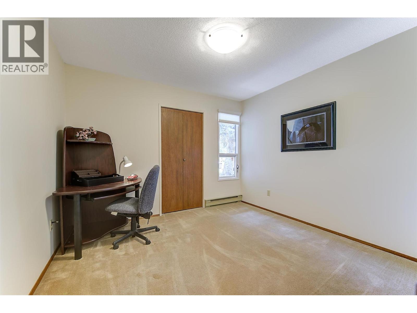 2434 Rhondda Crescent