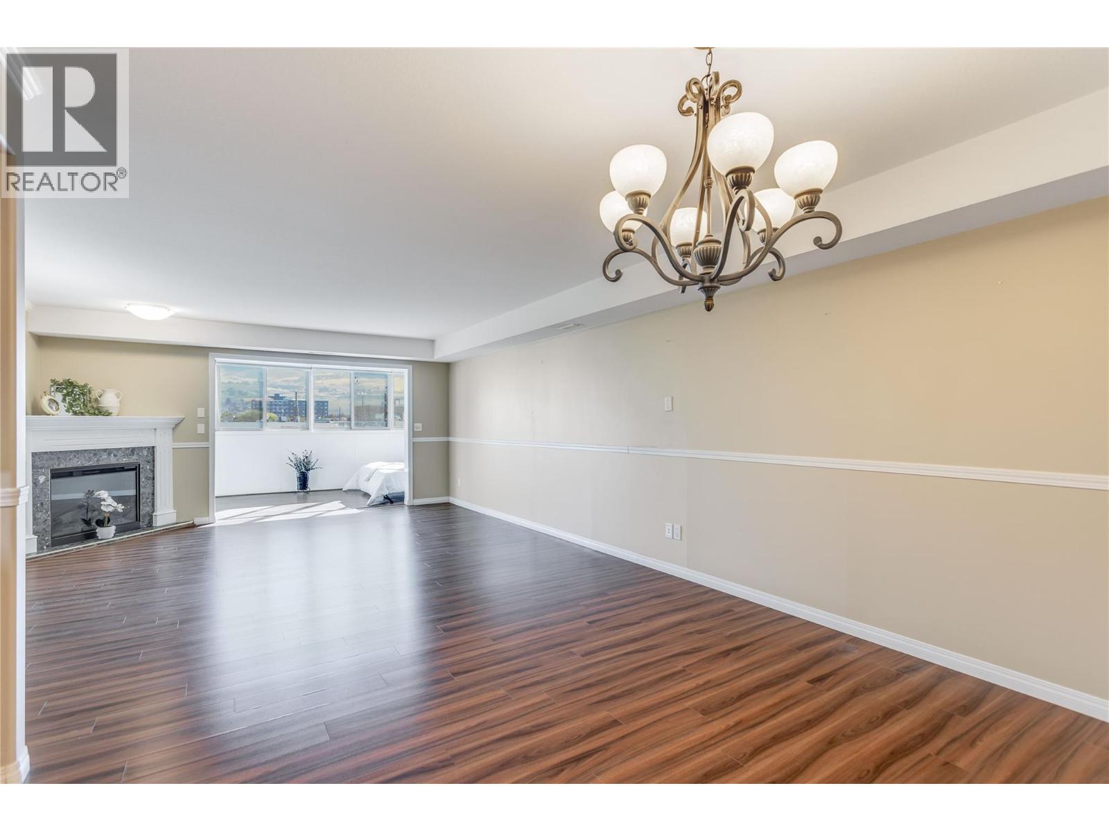 200 DOUGALL Road N Unit# 207