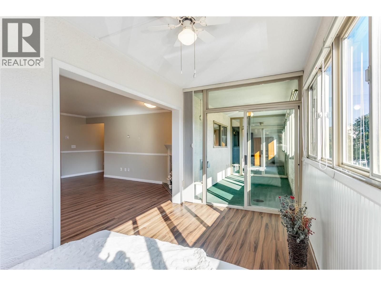 200 DOUGALL Road N Unit# 207