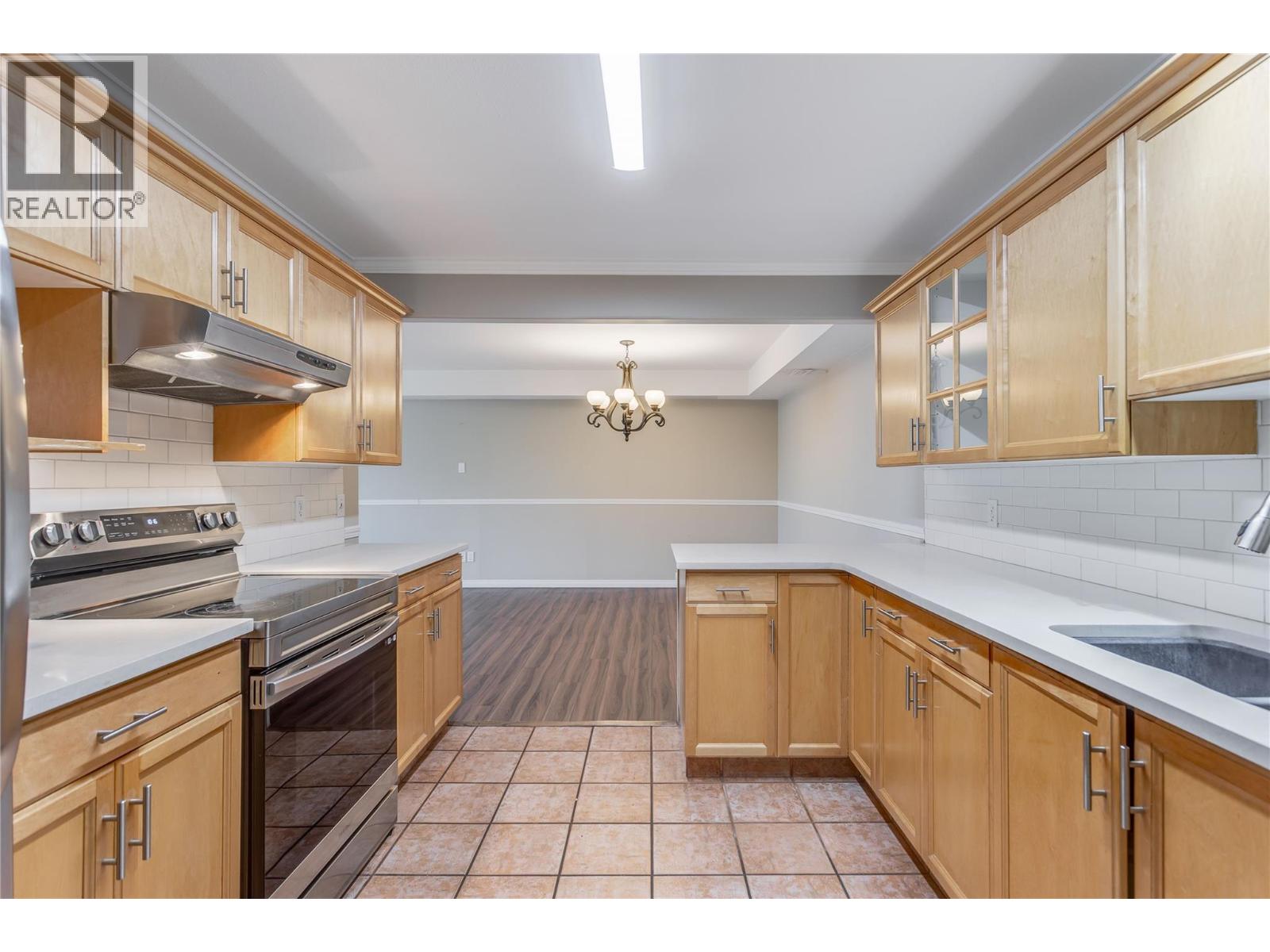 200 DOUGALL Road N Unit# 207