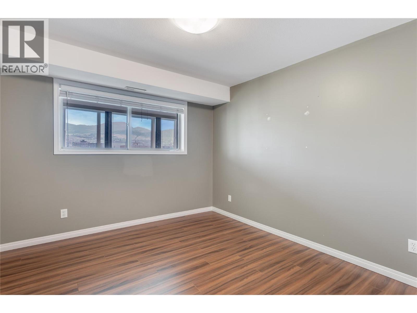 200 DOUGALL Road N Unit# 207