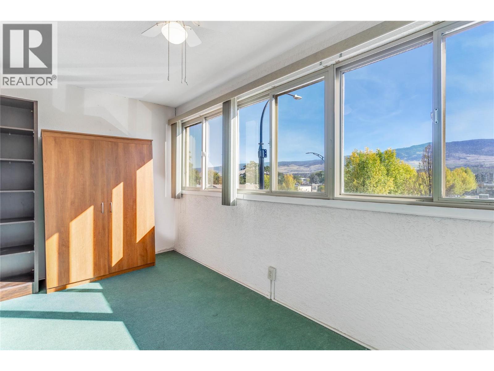 200 DOUGALL Road N Unit# 207
