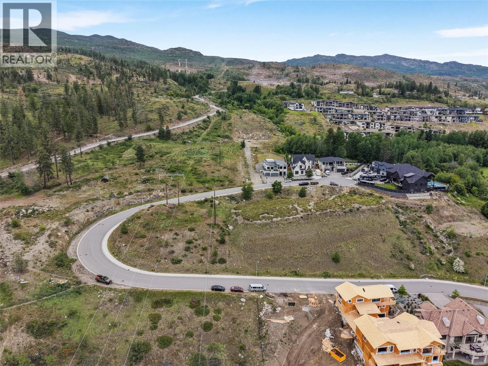 523 Trumpeter Road