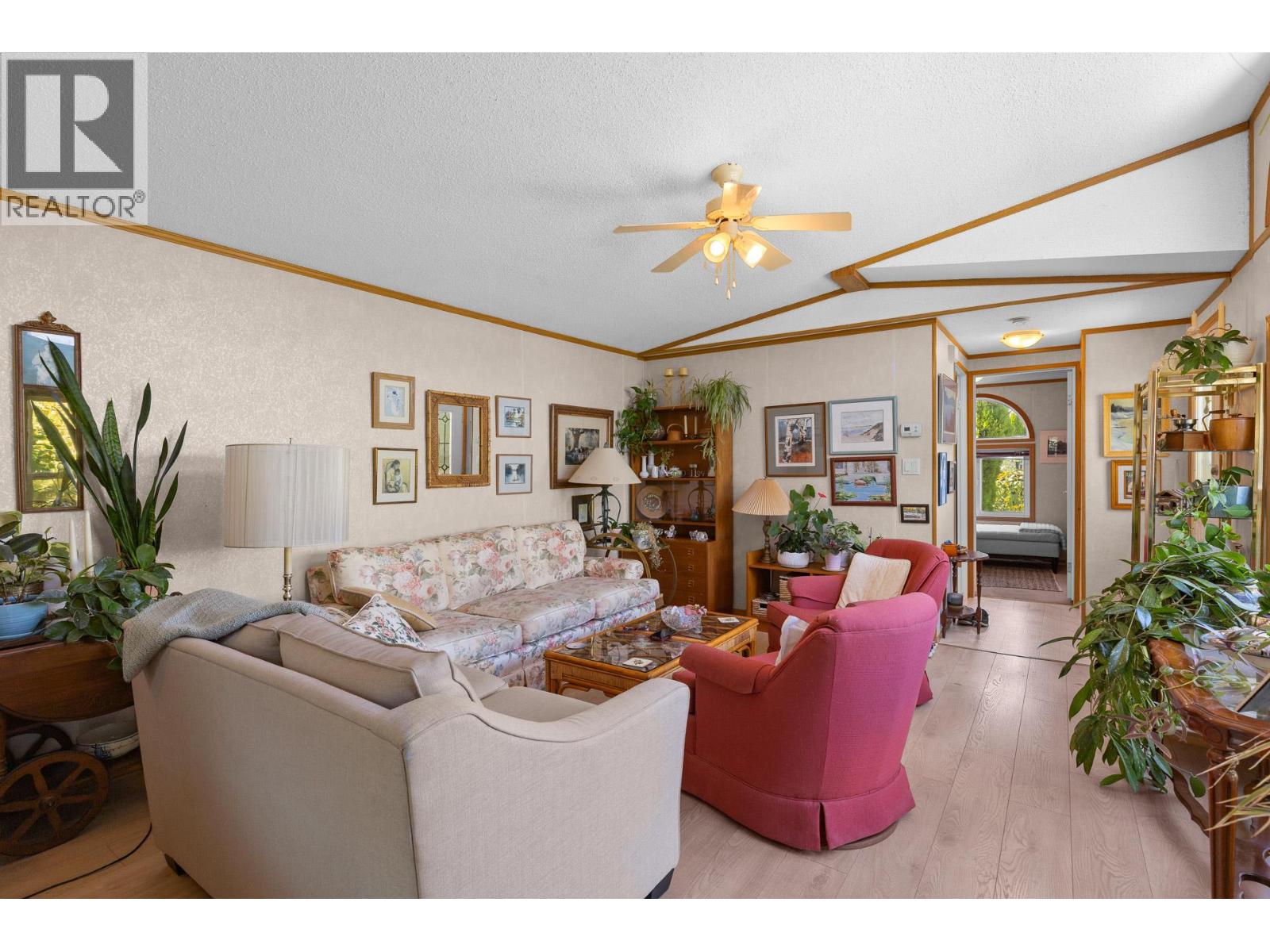 1880 Old Boucherie Road Unit# 185