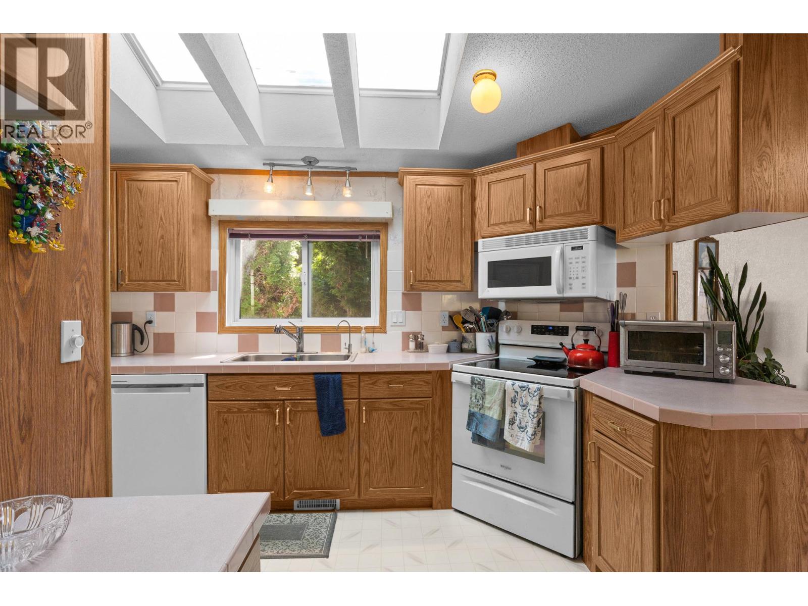 1880 Old Boucherie Road Unit# 185