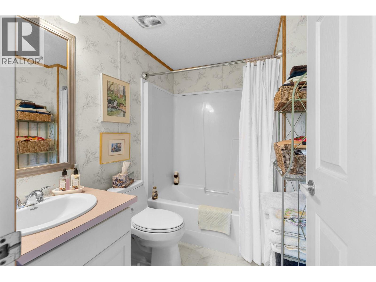 1880 Old Boucherie Road Unit# 185
