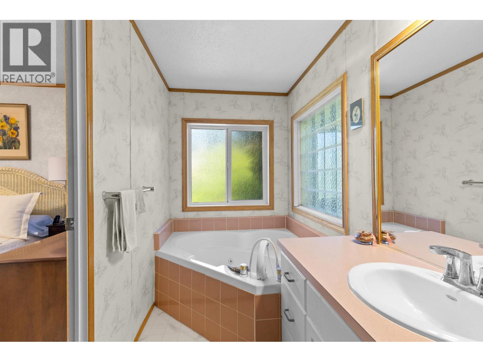 1880 Old Boucherie Road Unit# 185