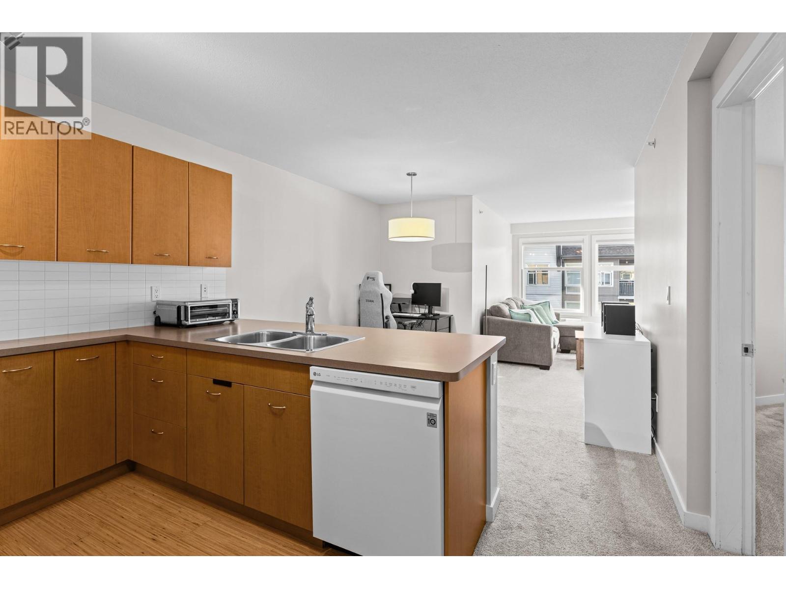 533 Yates Road Unit# 411
