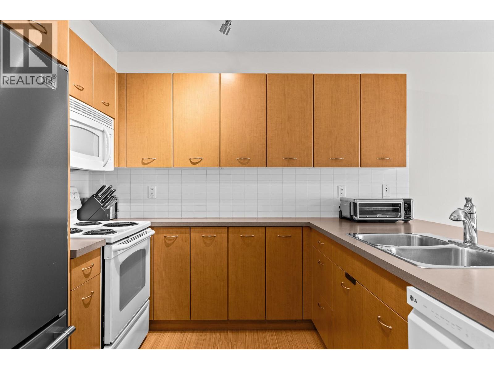 533 Yates Road Unit# 411