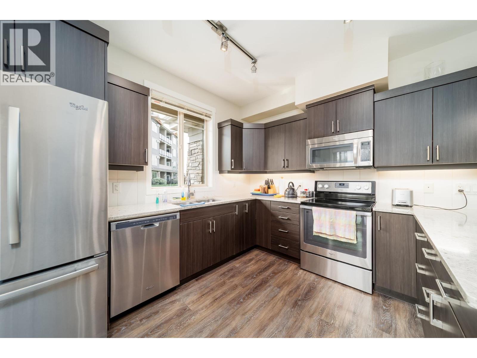 3733 Casorso Road Unit# 104