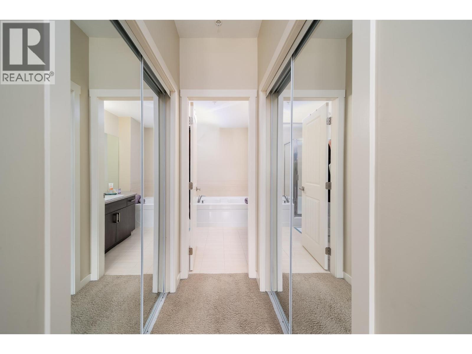 3733 Casorso Road Unit# 104