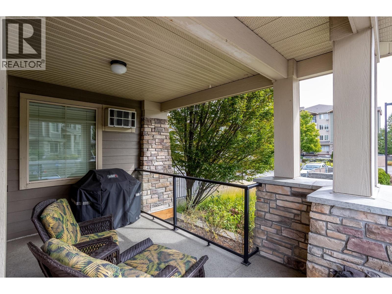 3733 Casorso Road Unit# 104