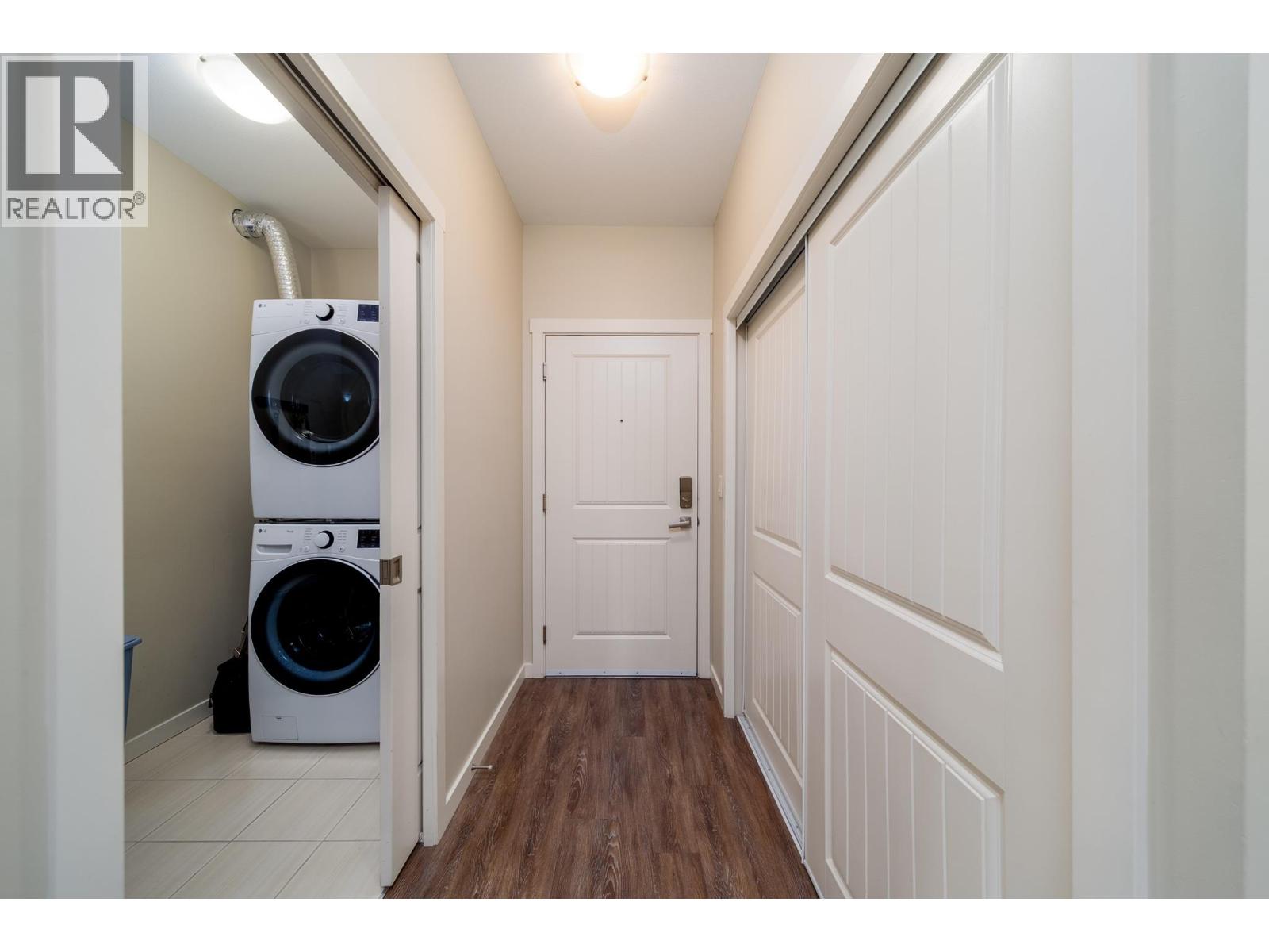 3733 Casorso Road Unit# 104